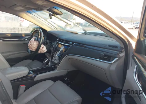 2015 Cadillac Xts Luxury Collection z USA, uszkodzony, nr VIN 2G61M5S33F9195283